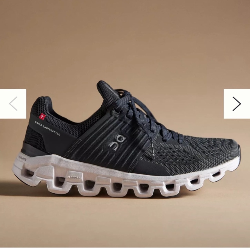 On Women’s Cloud sneakers